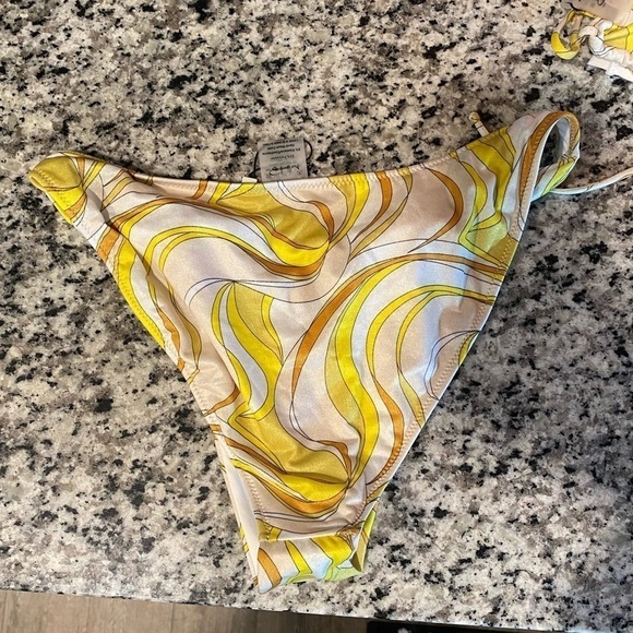 Monica Hansen Beachwear Vintage Chic Wrap Bikini Top and Bottoms small/medium - Picture 14 of 14